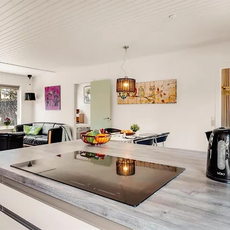 Heloise - 900m From The Sea By Interhome Lejlighed