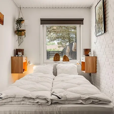 Lejlighed Heloise - 900m From The Sea By Interhome
